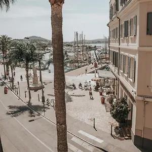 Appartement Grand Studio, Vue Centre Carte Parking, Sanary-sur-Mer